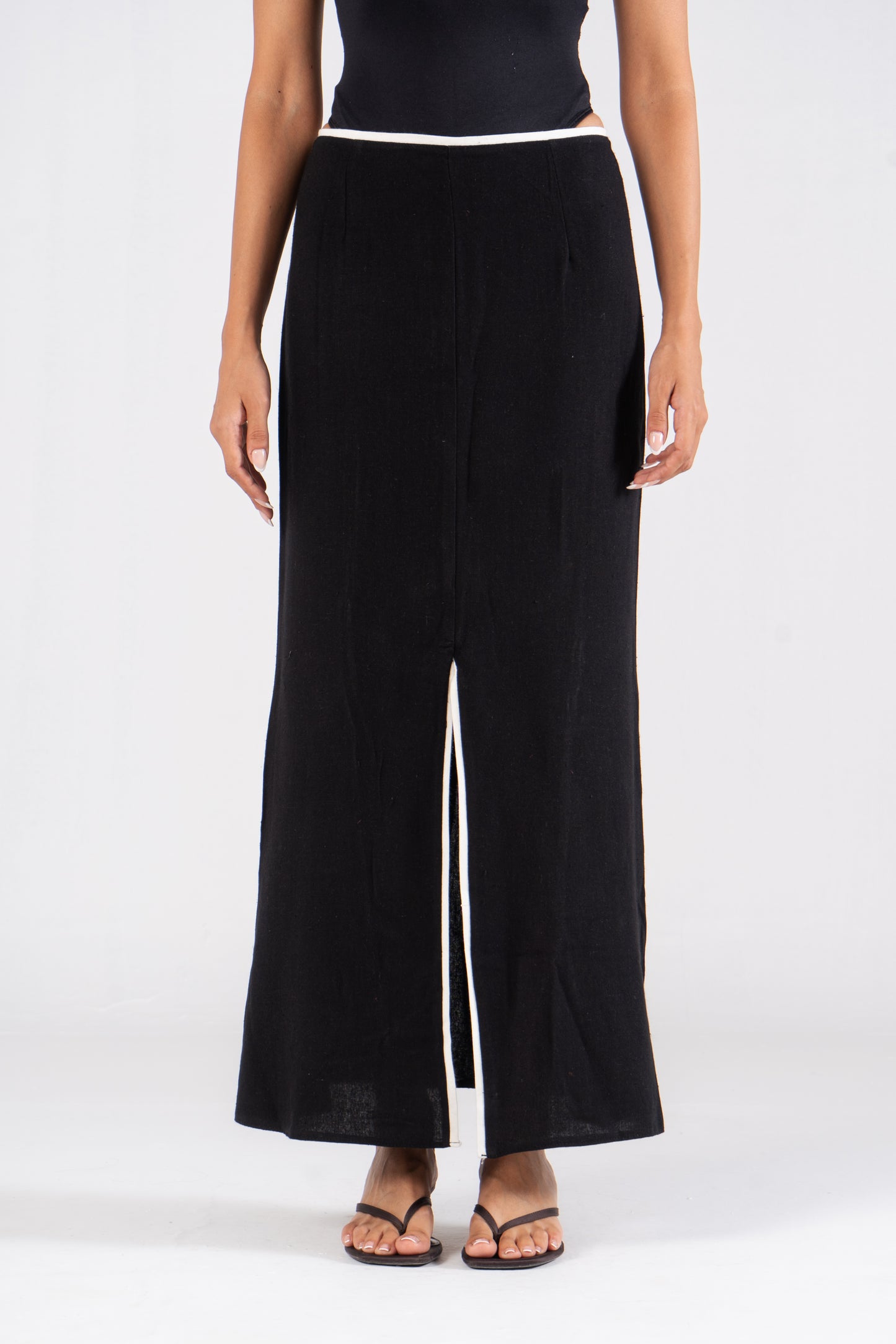 Linen Front Slit Maxi Skirt