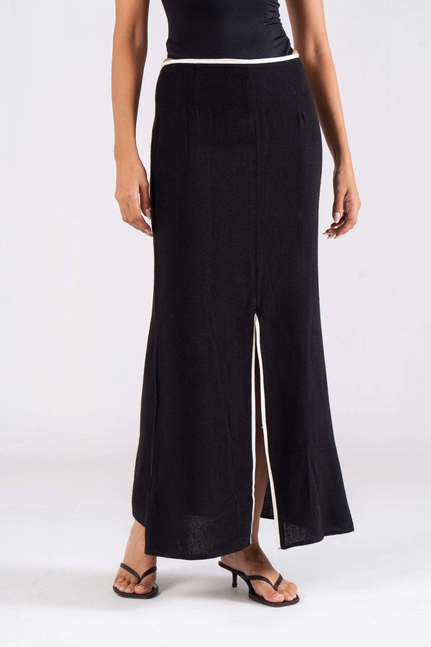 Linen Front Slit Maxi Skirt