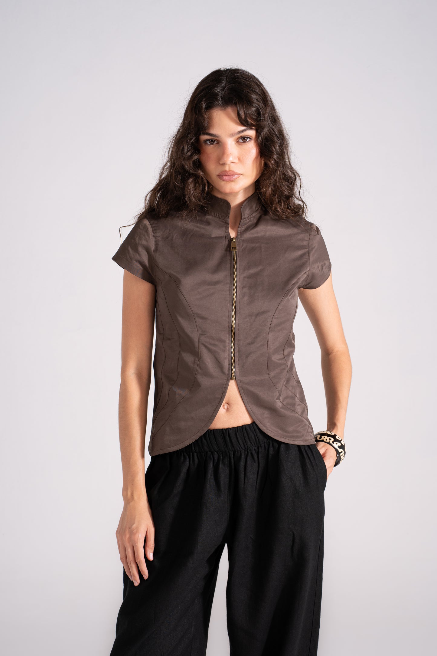 Curved Fitted top