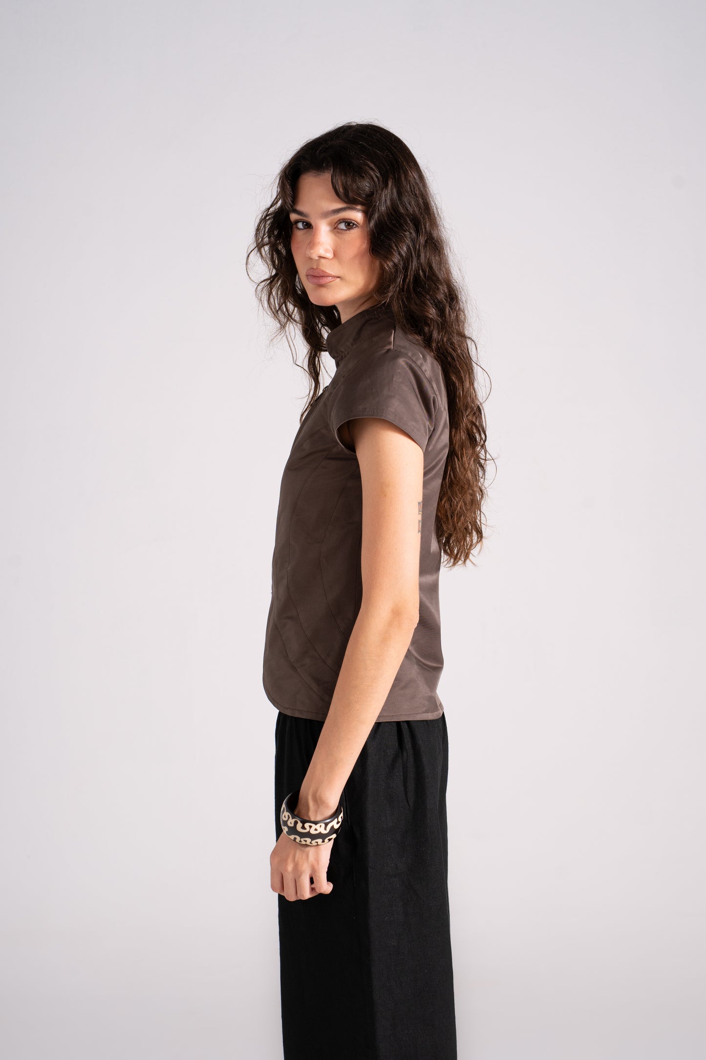 Curved Fitted top
