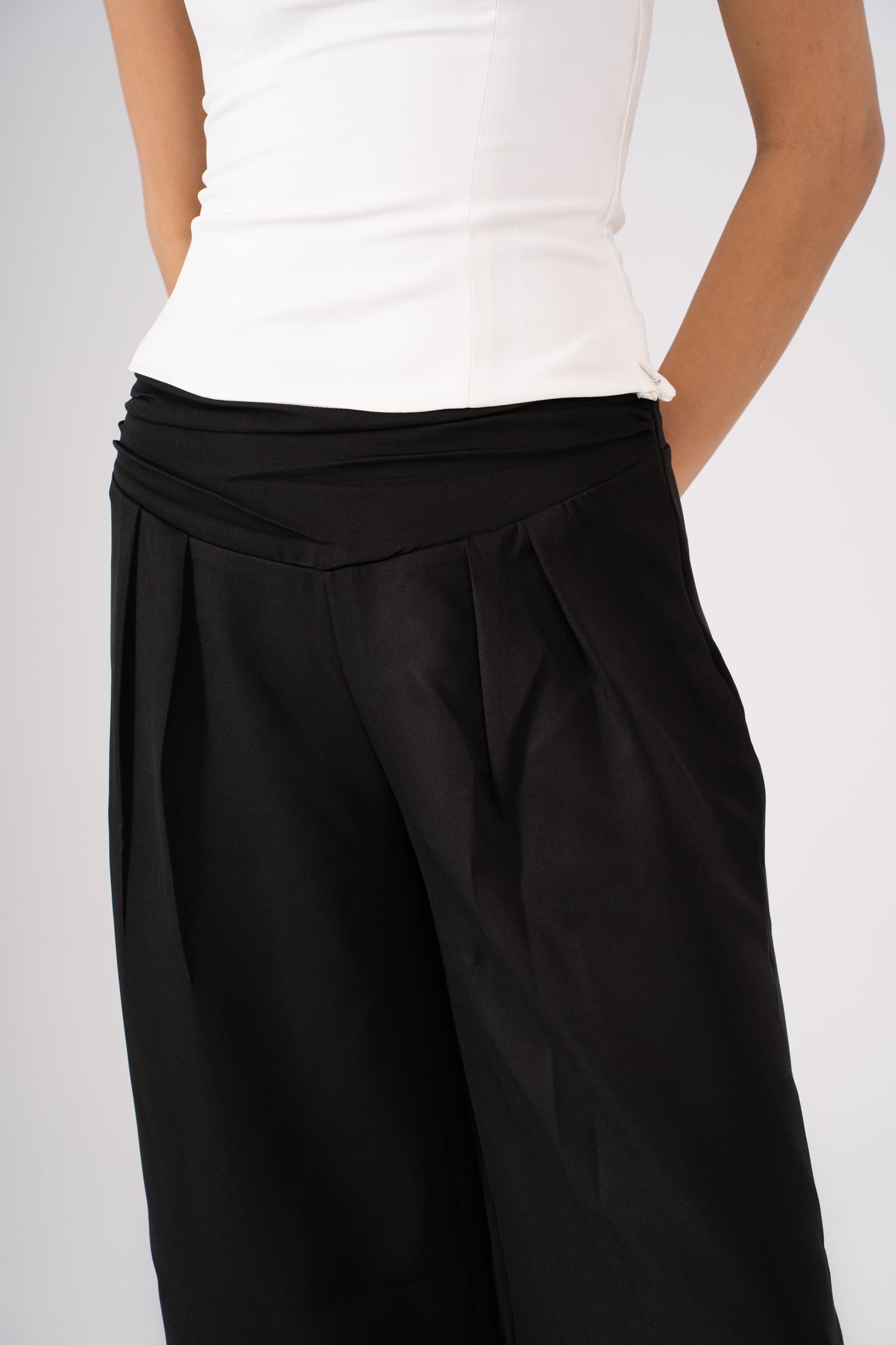 Pleated Pants Black