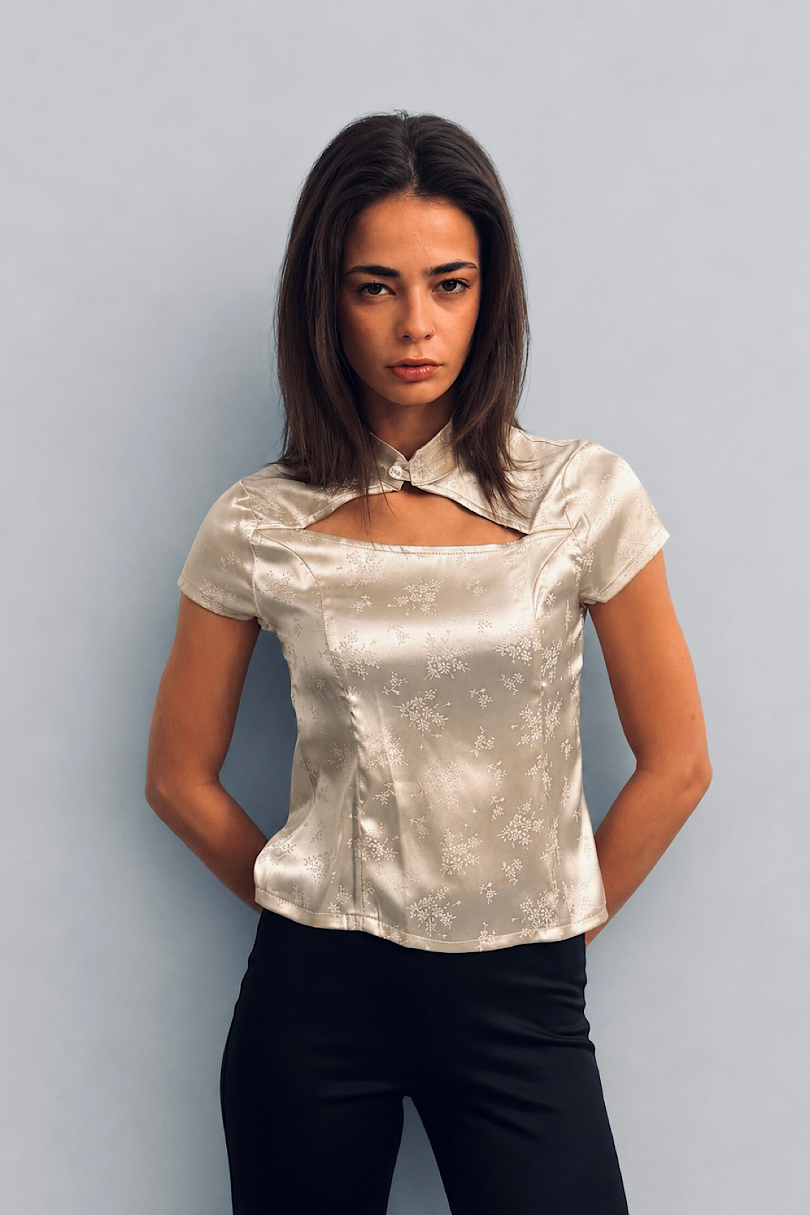 Muse Cutout Top in Gold