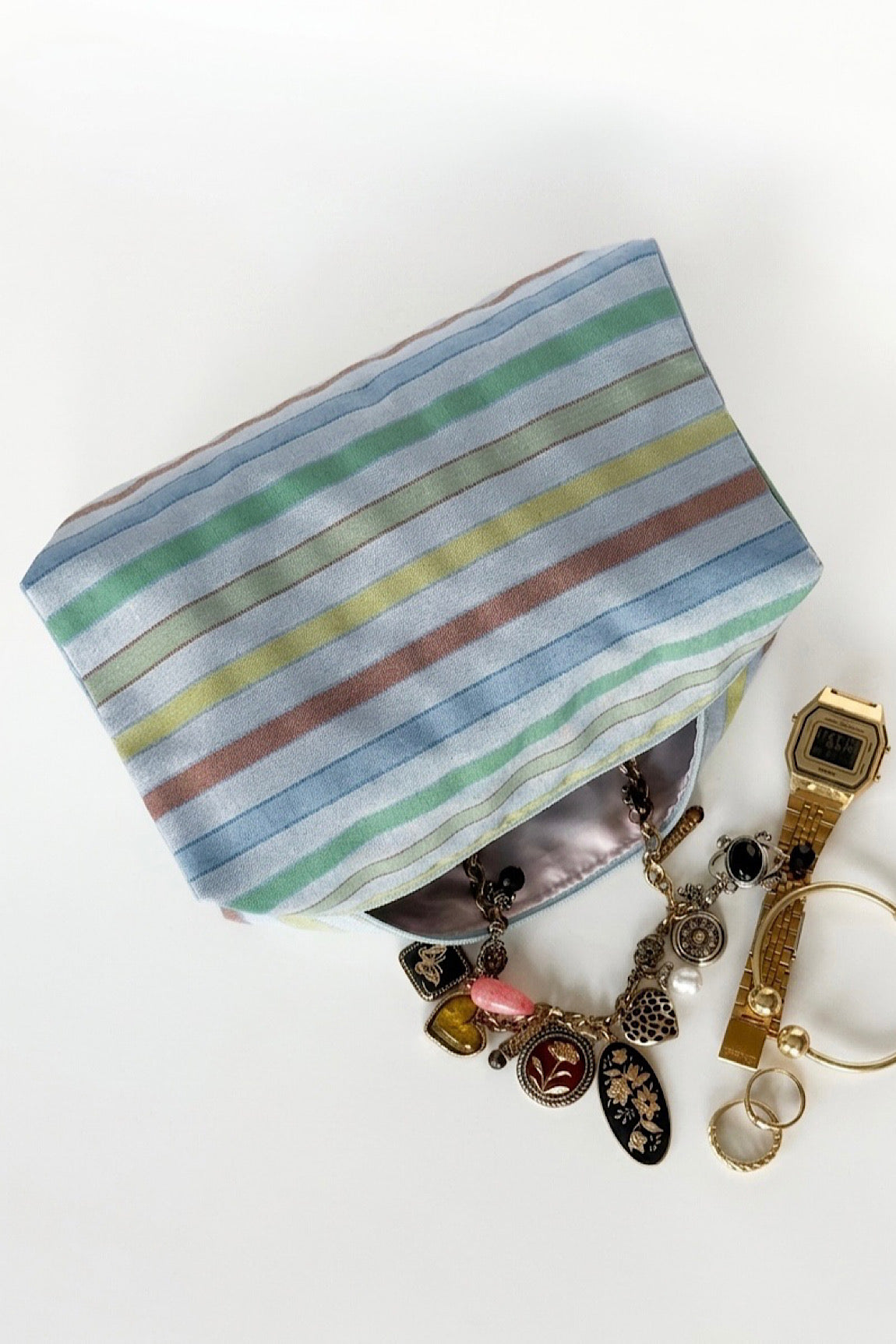 Vintage Stripes Pouch Blue